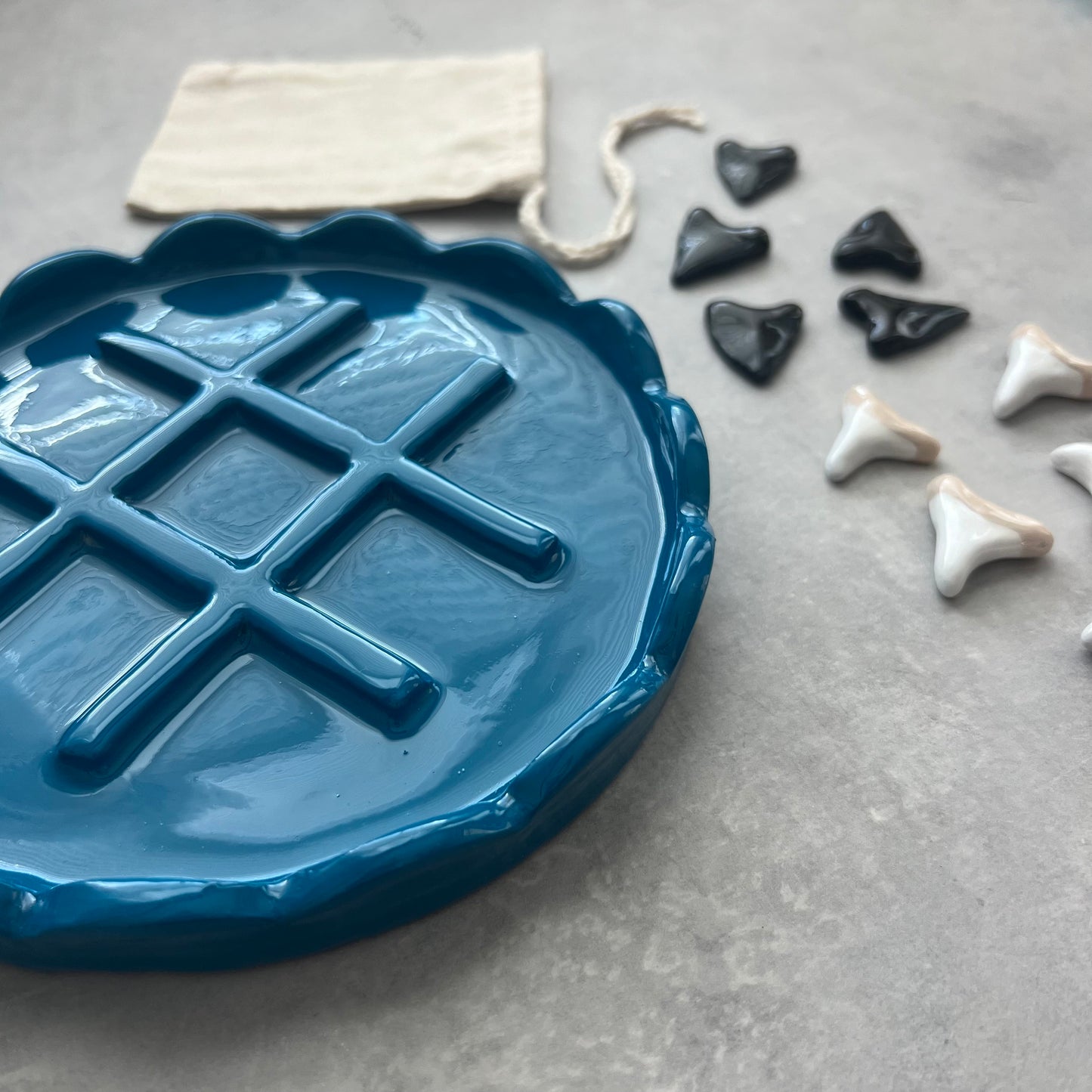 Megaladon & Lemon Shark Teeth | Tic-Tac-Toe Board